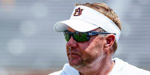 Auburn recruiting takes major hit for 2026 as three players decommit