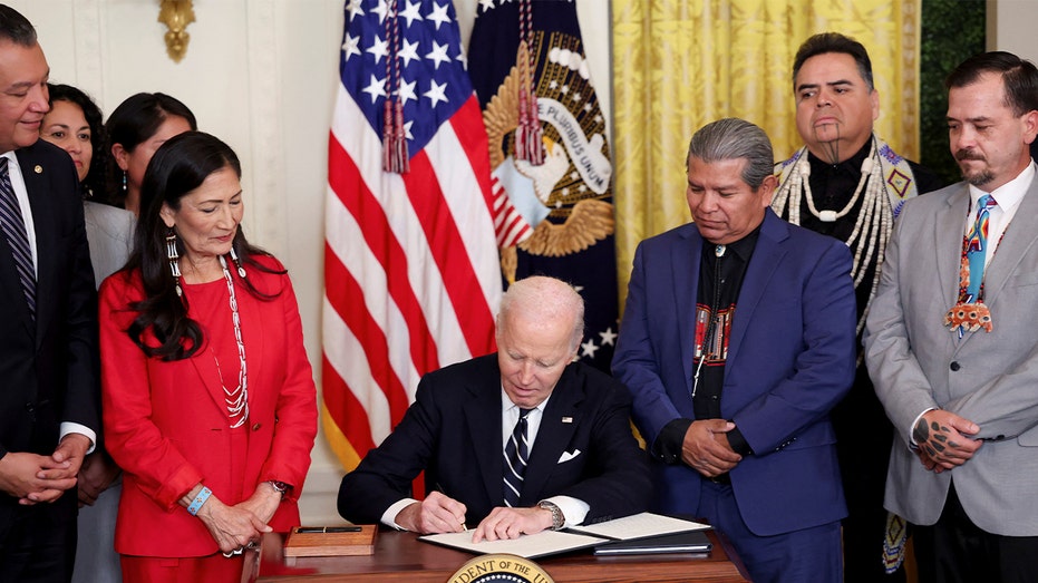 Fox News Politics Newsletter: Biden Chief of Staff OK'd Autopen Pardons, Email Reveals