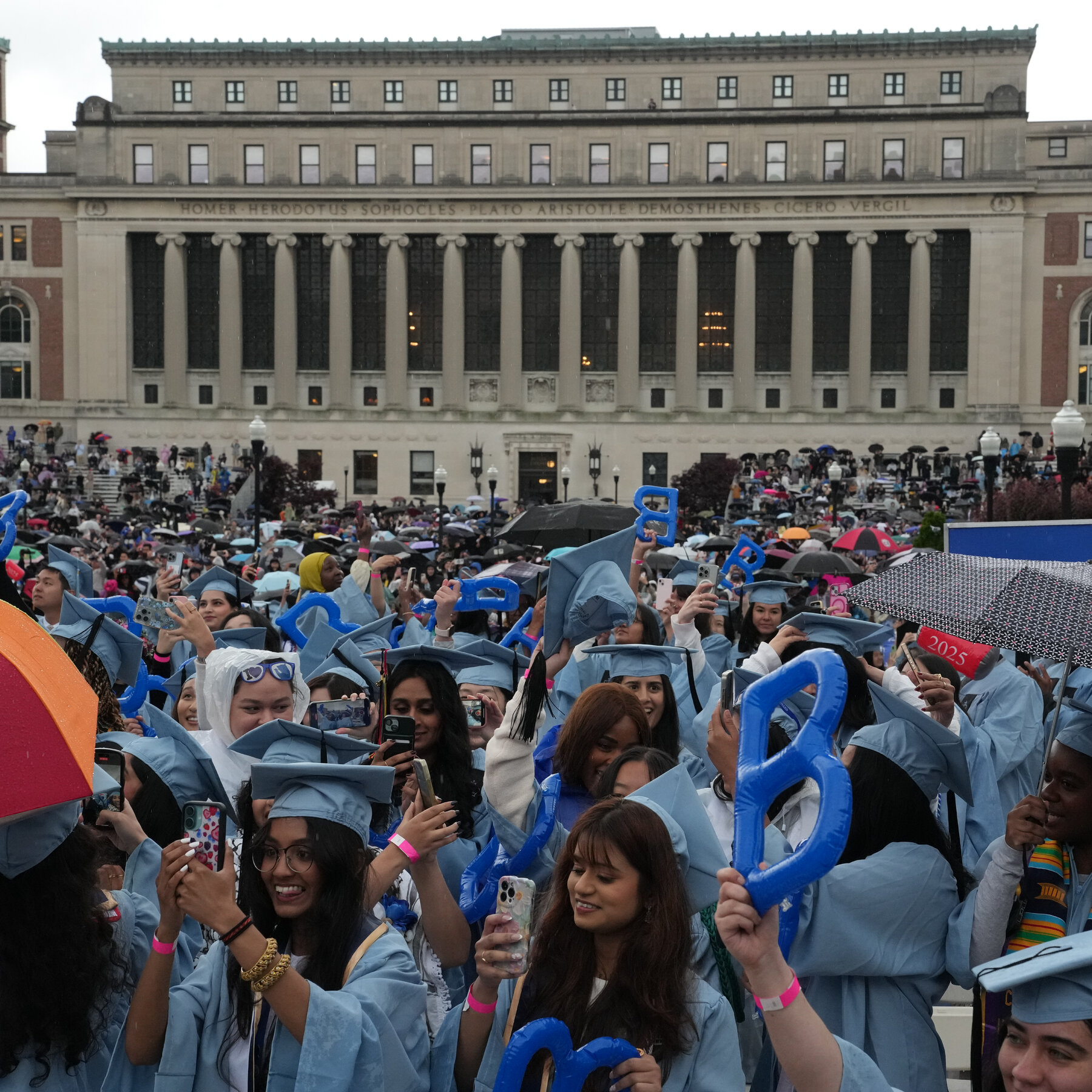 Columbia and Trump Near a Deal, With School Possibly Paying Millions