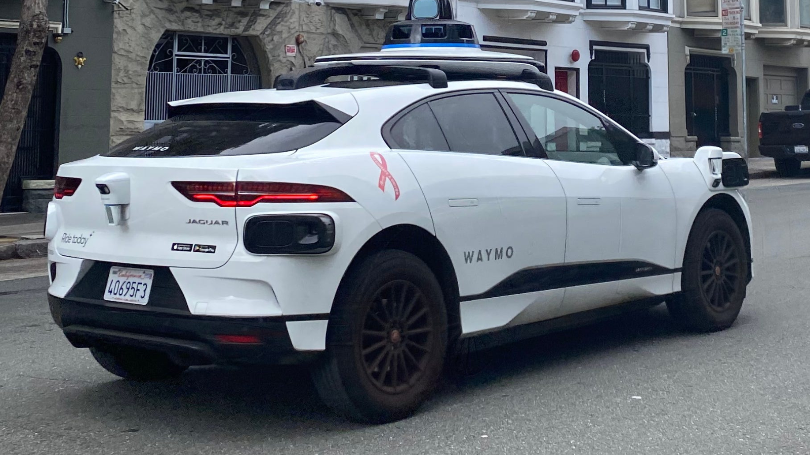 Philadelphia Residents Are Threatening Violence Against Waymo Vehicles After Company Moves In City