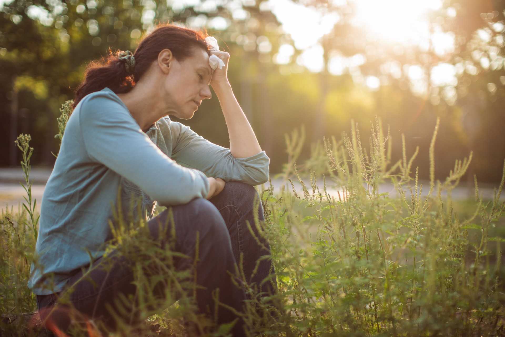 How hot weather can trigger summer migraines